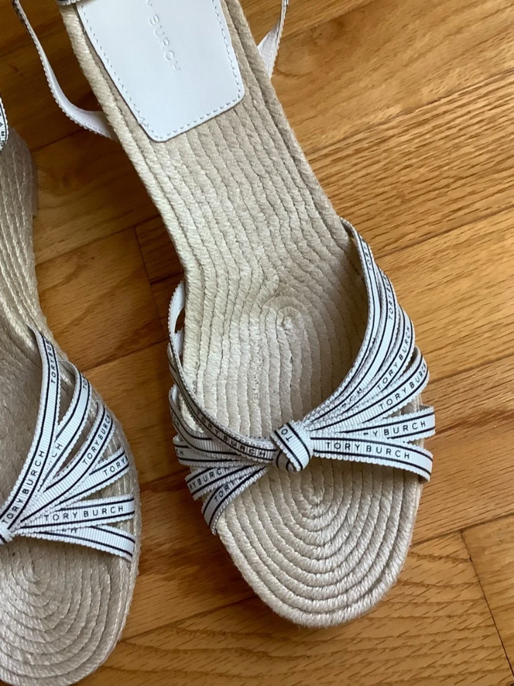 TORY BURCH Tory Ribbon Wedge Espadrille Cream/Black SZ 9.5 NWOT